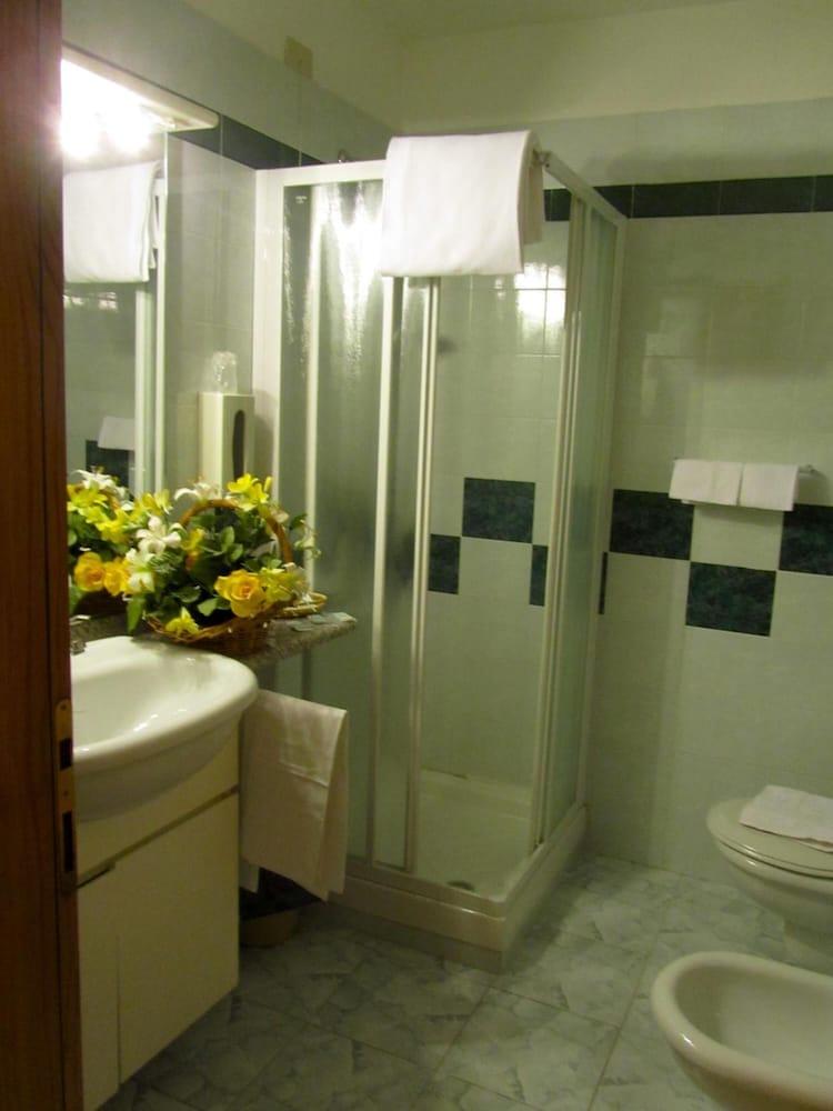 Hotel Orso Bianco Pescasseroli Buitenkant foto